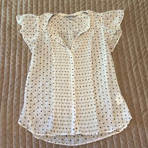 H&M white and black flutter sleeve blouse
